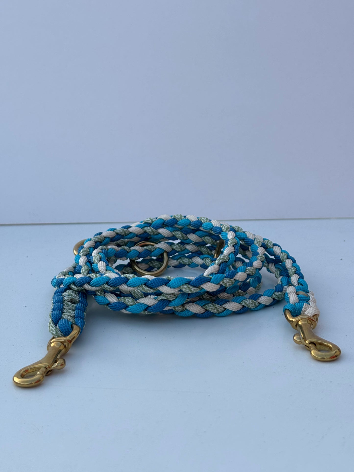 Leine aus Paracord Leine in Blau, Türkis, Grün und Creme